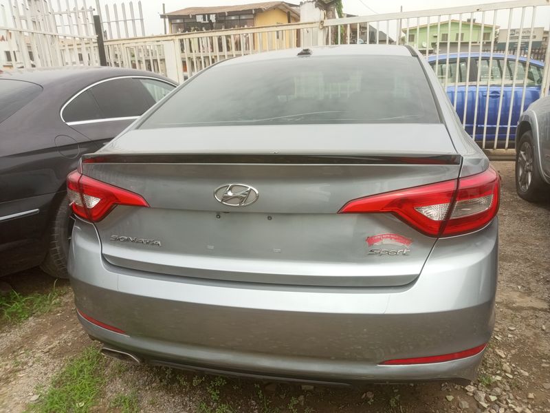 Thumbnail 3 of 2015 Hyundai Sonata